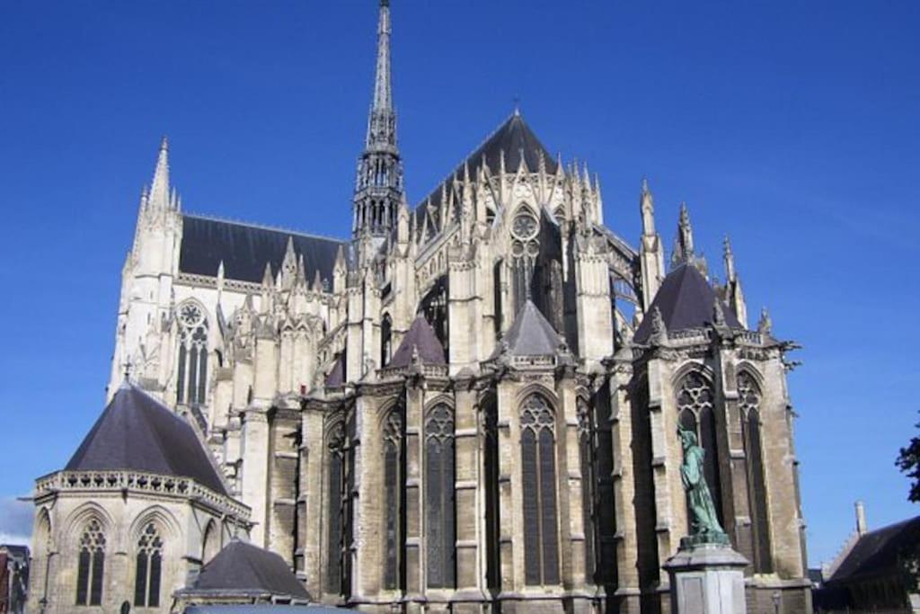 Ferienwohnung Super Studio Au Pied De La Cathedrale Amiens Exterior foto